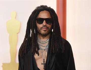 Lenny Kravitz sufre percance con fan que le arrancó rastas