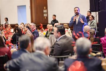 Realiza SP posada navideña a presidentes de colonias y auxiliares