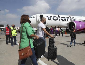 Volaris cancelará vuelos por actualización de software