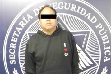 Capturan a hombre con  más de 50 tarjetas