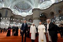 Visita el papa León XIV la Mezquita Azul sin momento de oración