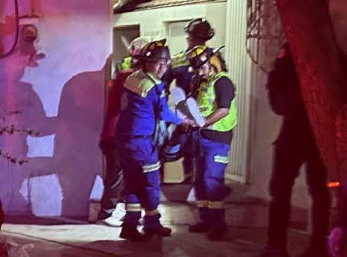 Queda grave tras descarga eléctrica Queda grave tras descarga eléctrica