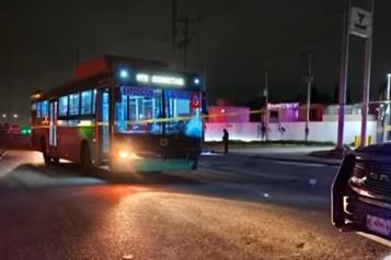 Fallece motociclista en choque frontal contra ruta urbana en Juárez