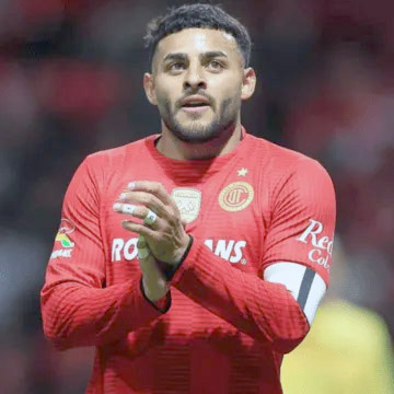 Será Alexis Vega baja para Toluca ante Rayados Será Alexis Vega baja para Toluca ante Rayados