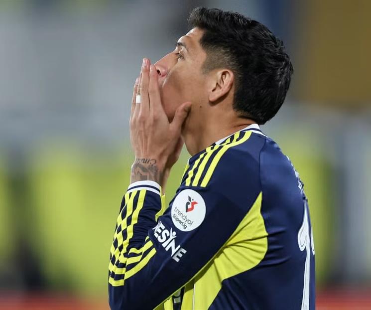 Le anulan gol a Edson Álvarez en clásico turco Le anulan gol a Edson Álvarez en clásico turco