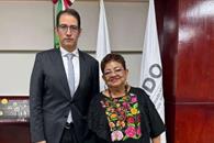 Ratifica Ernestina Godoy confianza en Oliveros