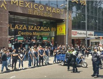 Chinos cubren 30% del Centro histórico de CDMX, alerta Canaco