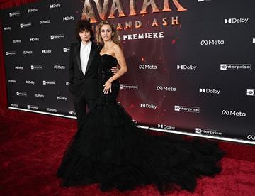 Miley Cyrus se compromete con Maxx Morando