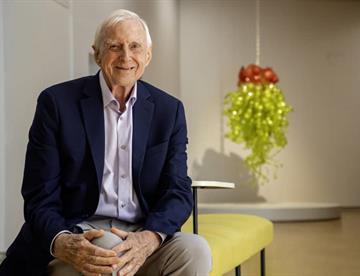 Reflexiona sobre retos que transforman la psicología contemporánea