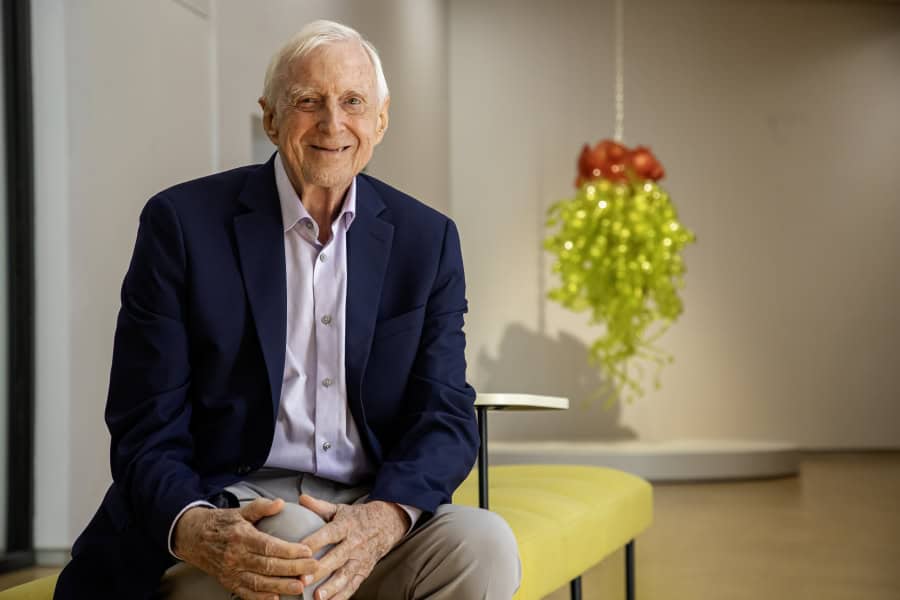 Reflexiona sobre retos que transforman la psicología contemporánea