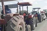 Bloquean transportistas nuevamente carreteras en México Bloquean transportistas nuevamente carreteras en México