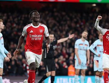 Arsenal sigue liderando la Premier