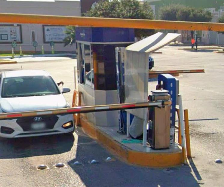 Dan golpiza a ladrón en plaza comercial Dan golpiza a ladrón en plaza comercial