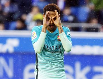 Neymar anota tres en victoria del Santos