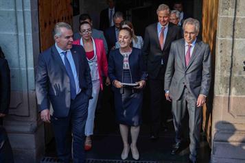 Sheinbaum llega a reunión con el Consejo Mexicano de Negocios