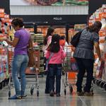 Confianza del consumidor registra un fuerte retroceso en noviembre