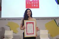 Recibe Fernanda Trías Premio de Literatura Sor Juana Inés de la Cruz