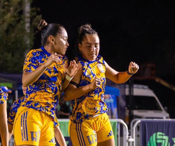 Debutan felinas con triunfo en el World Seven Football Debutan felinas con triunfo en el World Seven Football