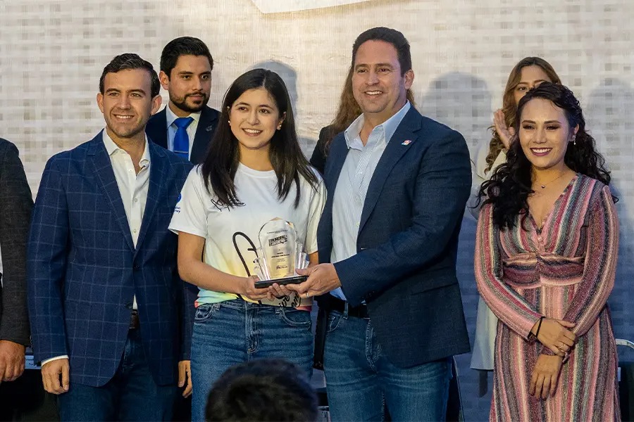 ¡Grupo estudiantil gana el Premio Municipal de la Juventud 2025! ¡Grupo estudiantil gana el Premio Municipal de la Juventud 2025!