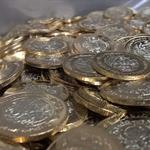 El peso, la sexta moneda más ganadora de 2025