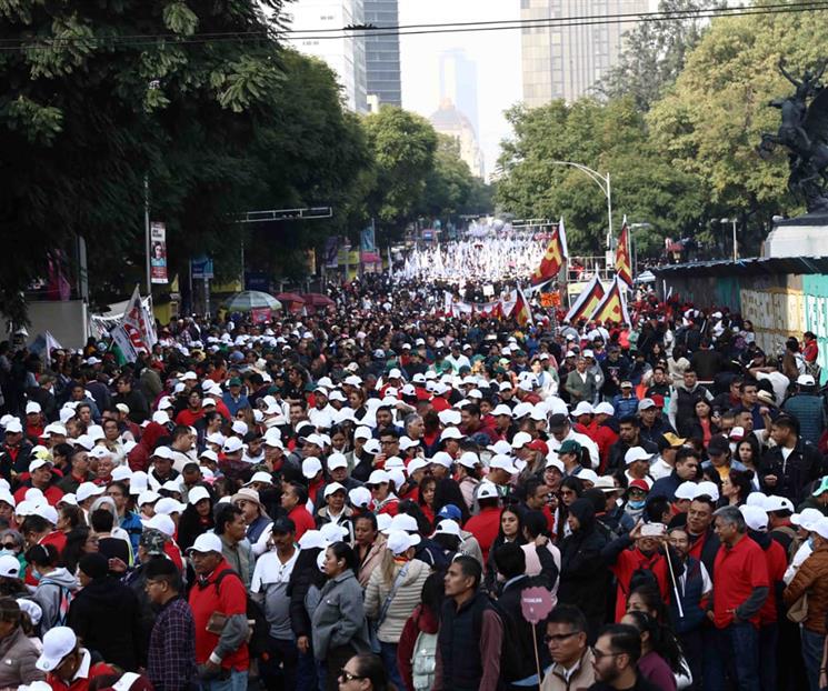 Marea guinda inunda las calles de la CDMX en apoyo a Sheinbaum Marea guinda inunda las calles de la CDMX en apoyo a Sheinbaum