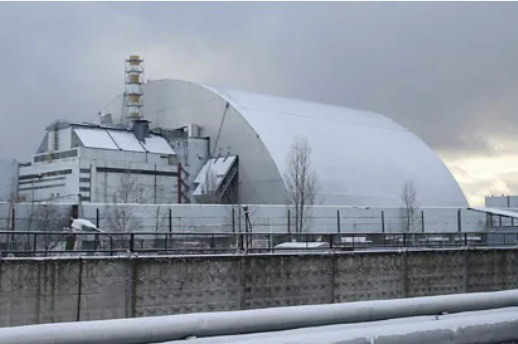 Cubierta exterior de la planta nuclear de Chernóbil con graves daños Cubierta exterior de la planta nuclear de Chernóbil con graves daños