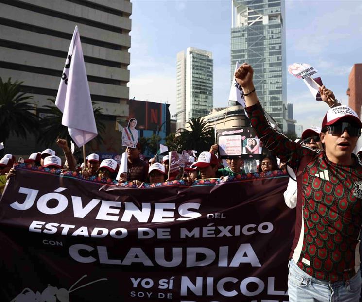 Jóvenes apoyan a Sheinbaum y la 4T Jóvenes apoyan a Sheinbaum y la 4T
