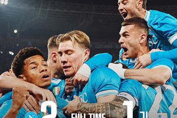 Gana el Napoli para ser líderes en Serie A