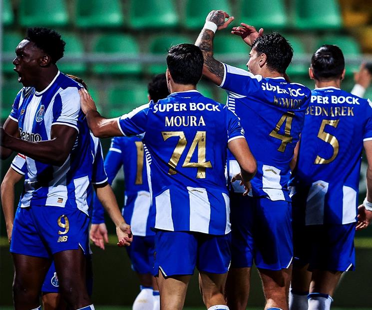 Gana el Porto y siguen de líderes Gana el Porto y siguen de líderes