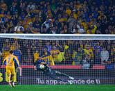 Empata Tigres con Cruz Azul y felinos avanzan Empata Tigres con Cruz Azul y felinos avanzan