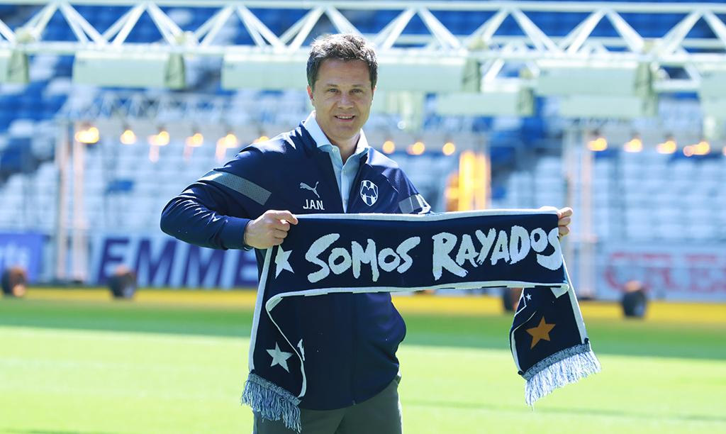Tres años de fracasos con el ´Tato´ en Rayados Tres años de fracasos con el ´Tato´ en Rayados