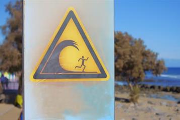 Suman 30 heridos tras terremoto en Japón