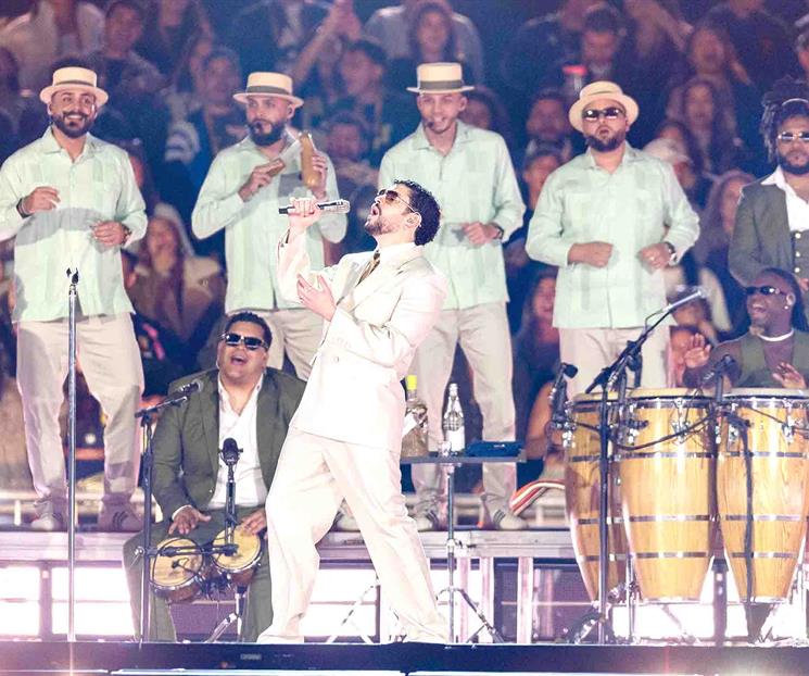 Bad Bunny llega con todo y su Casita