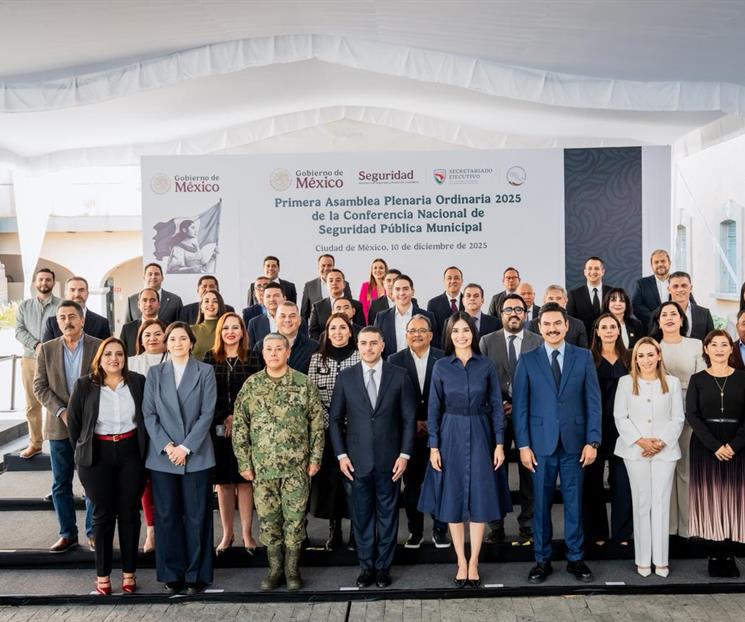 Asiste Adrián a asamblea de Conferencia Nacional de Seguridad Asiste Adrián a asamblea de Conferencia Nacional de Seguridad