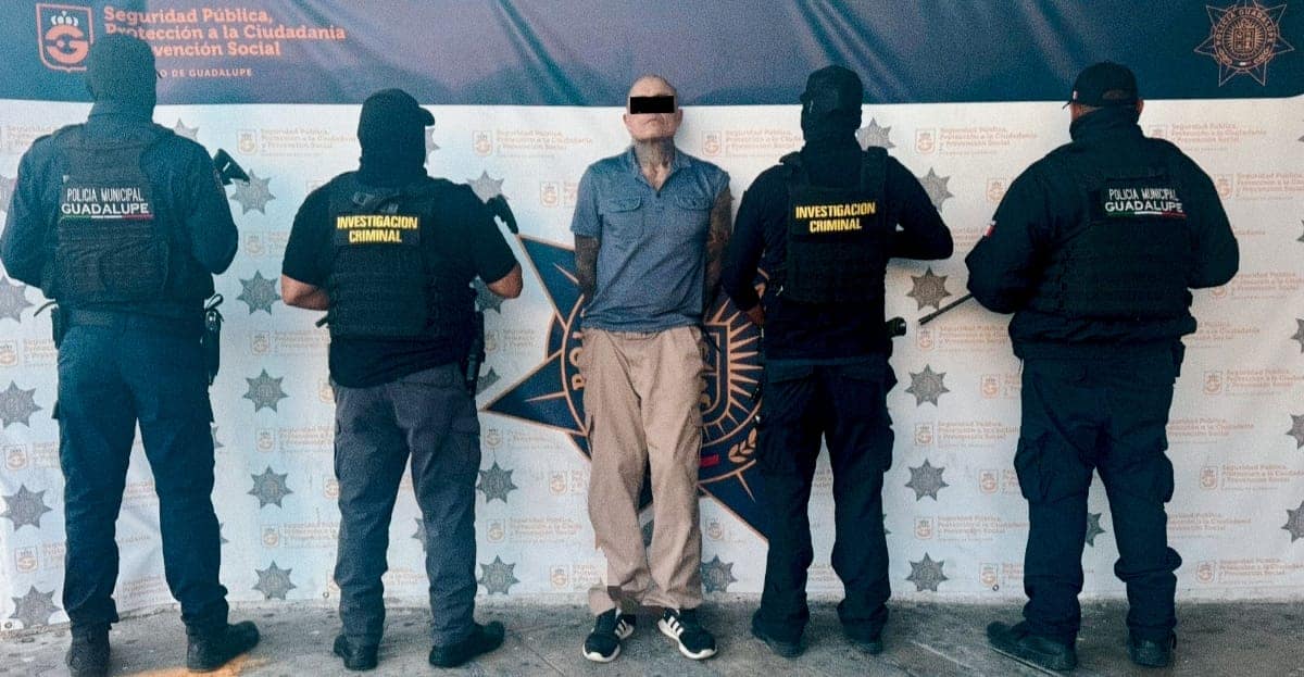 En una camioneta presuntamente robada el domingo pasado en la Colonia León XIII, un hombre fue arrestado por elementos de la Unidad de Investigación Criminal de la Policía de Guadalupe.