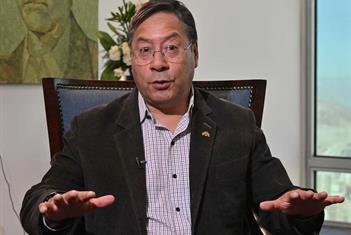 Detienen a Luis Arce en Bolivia Detienen a Luis Arce en Bolivia