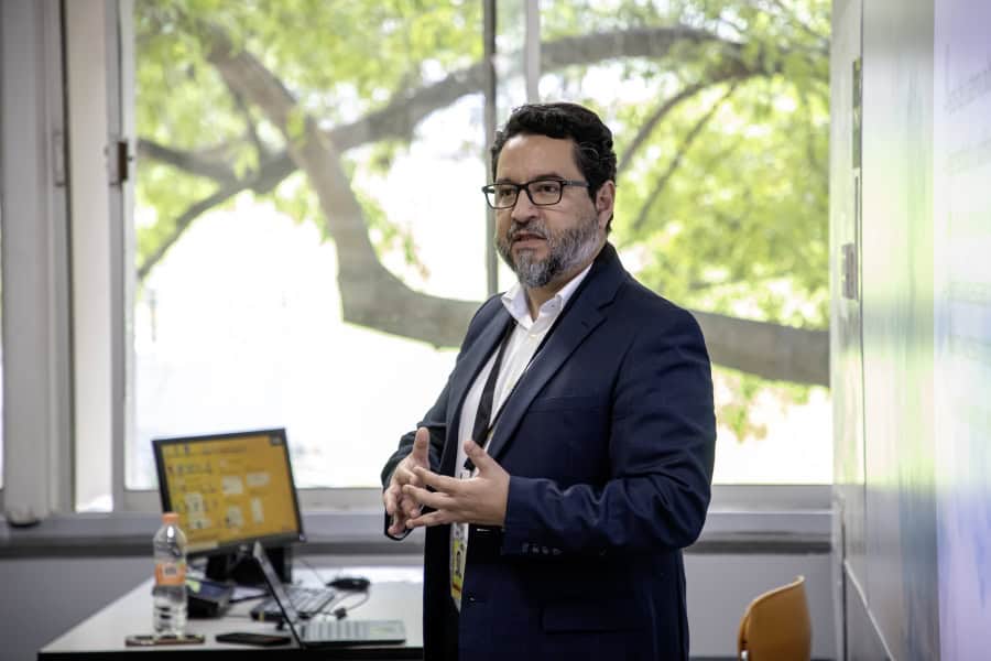 Comparte una mirada global de la medicina