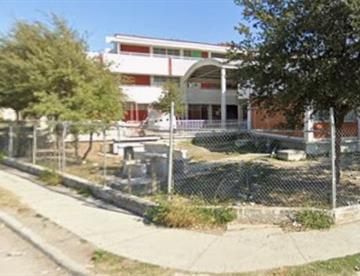 Hiere con tijeras a un compañero