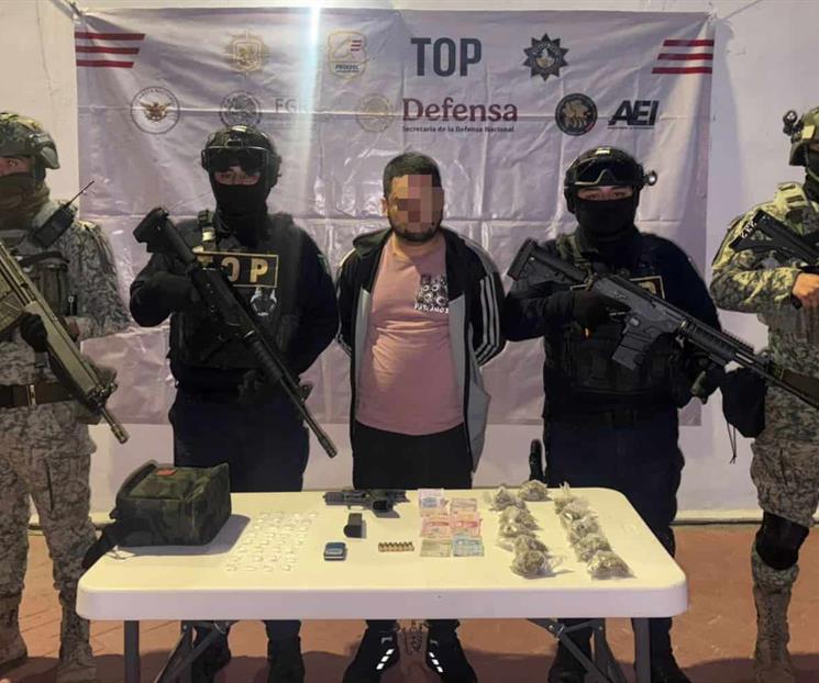 Cae con arma de fuego y droga Cae con arma de fuego y droga