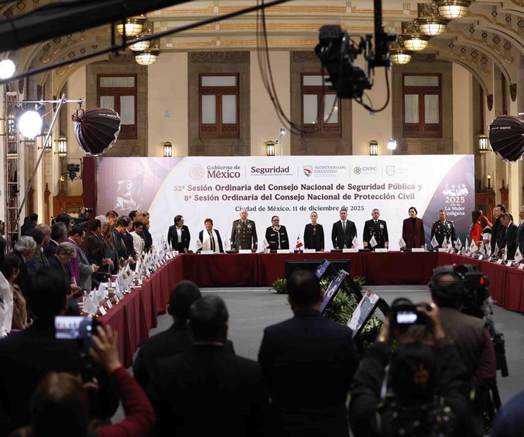 Se estrena Ernestina Godoy como fiscal en primer evento público Se estrena Ernestina Godoy como fiscal en primer evento público