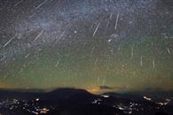 Gemínidas 2025: consejos prácticos para ver la lluvia de meteoros Gemínidas 2025: consejos prácticos para ver la lluvia de meteoros