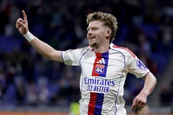 Lideran Lyon y Racing la Europa y Conference League 