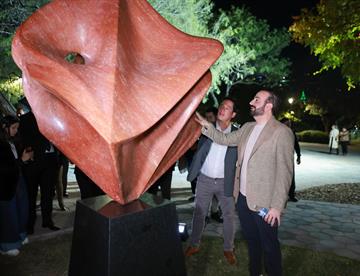 Inaugura Farah exposición al aire libre en Parque Rufino Tamayo