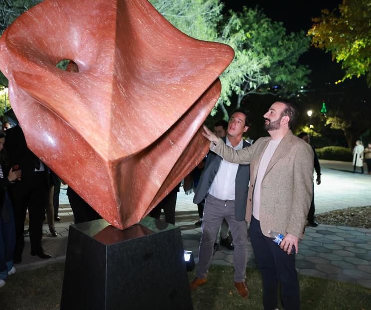 Inaugura Farah exposición al aire libre en Parque Rufino Tamayo Inaugura Farah exposición al aire libre en Parque Rufino Tamayo