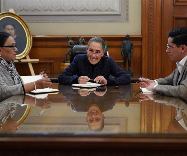 Sheinbaum conversa con el papa León XIV; lo invita a México Sheinbaum conversa con el papa León XIV; lo invita a México