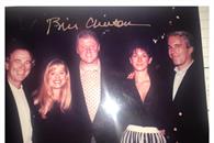 Publican fotos de Epstein con Trump, Clinton y Woody Allen Publican fotos de Epstein con Trump, Clinton y Woody Allen