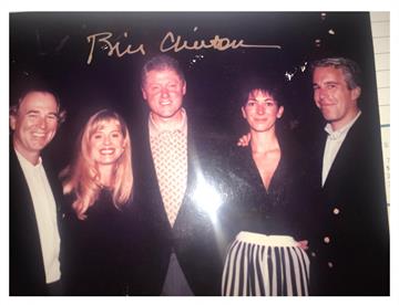 Publican fotos de Epstein con Trump, Clinton y Woody Allen