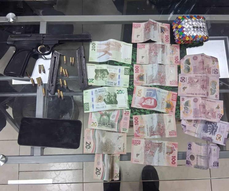 Alarma empistolado en secundaria Alarma empistolado en secundaria