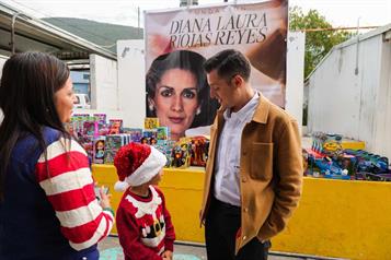 Acude Colosio a posada de Fundación Diana Laura Rojas