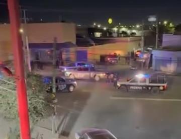 Atacan a balazos a dos policías de Escobedo; detienen a 2